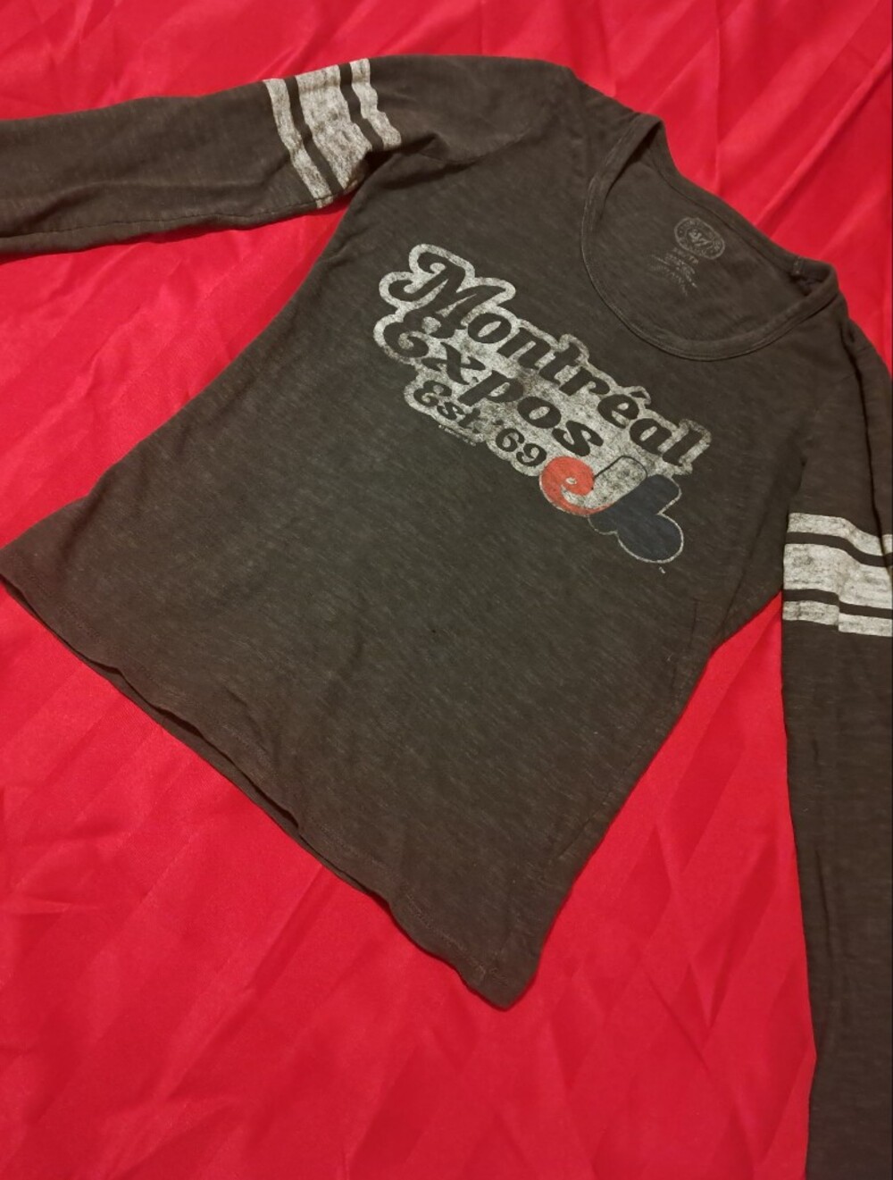 Forty Seven Women Top Charcoal Grey Montréal Expos 69 Long-Sleeve Tee